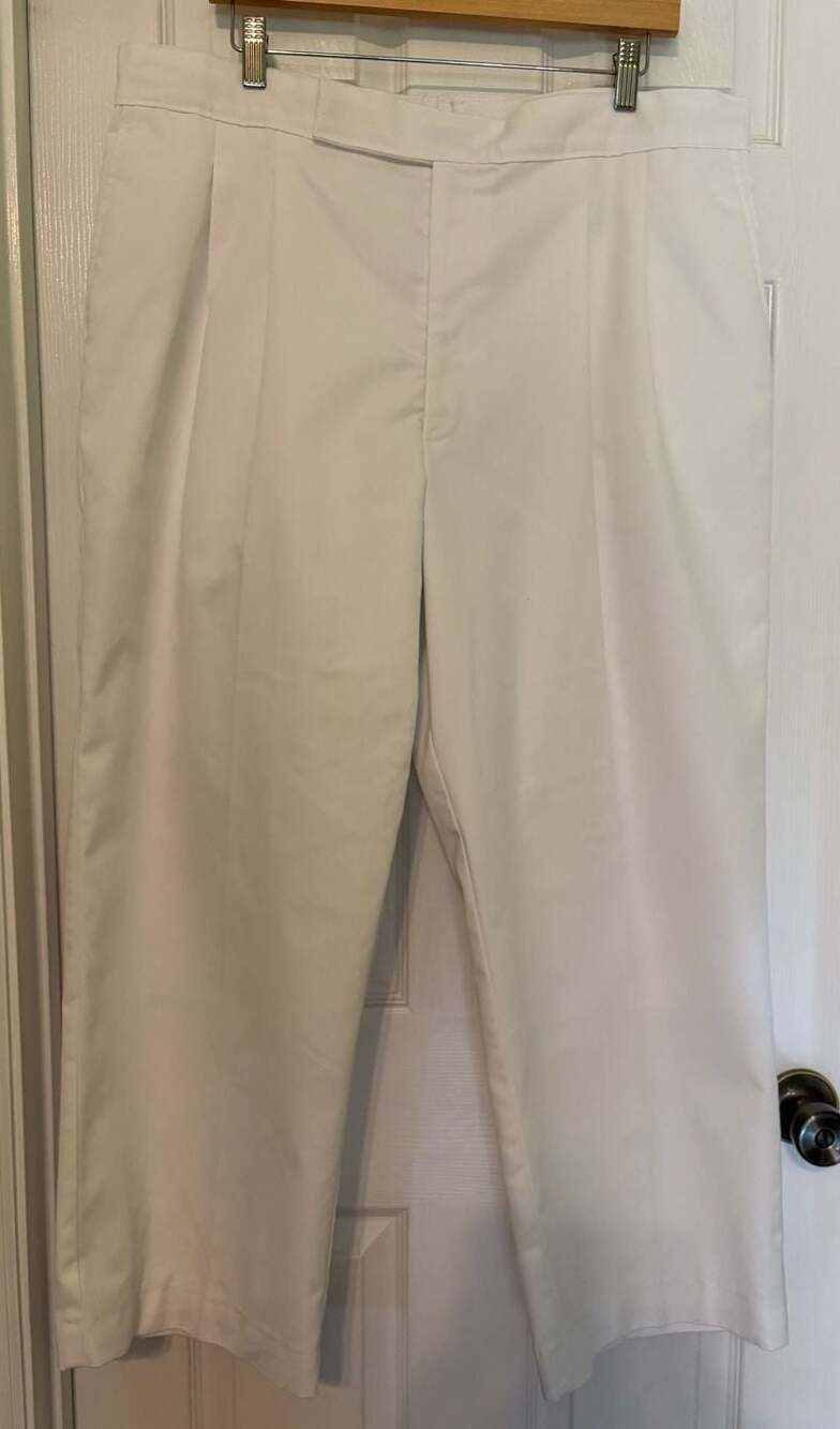 GUC Cintas Men's White Pleated Work Pants Size 40 Reg Style 109685-92, 40x27